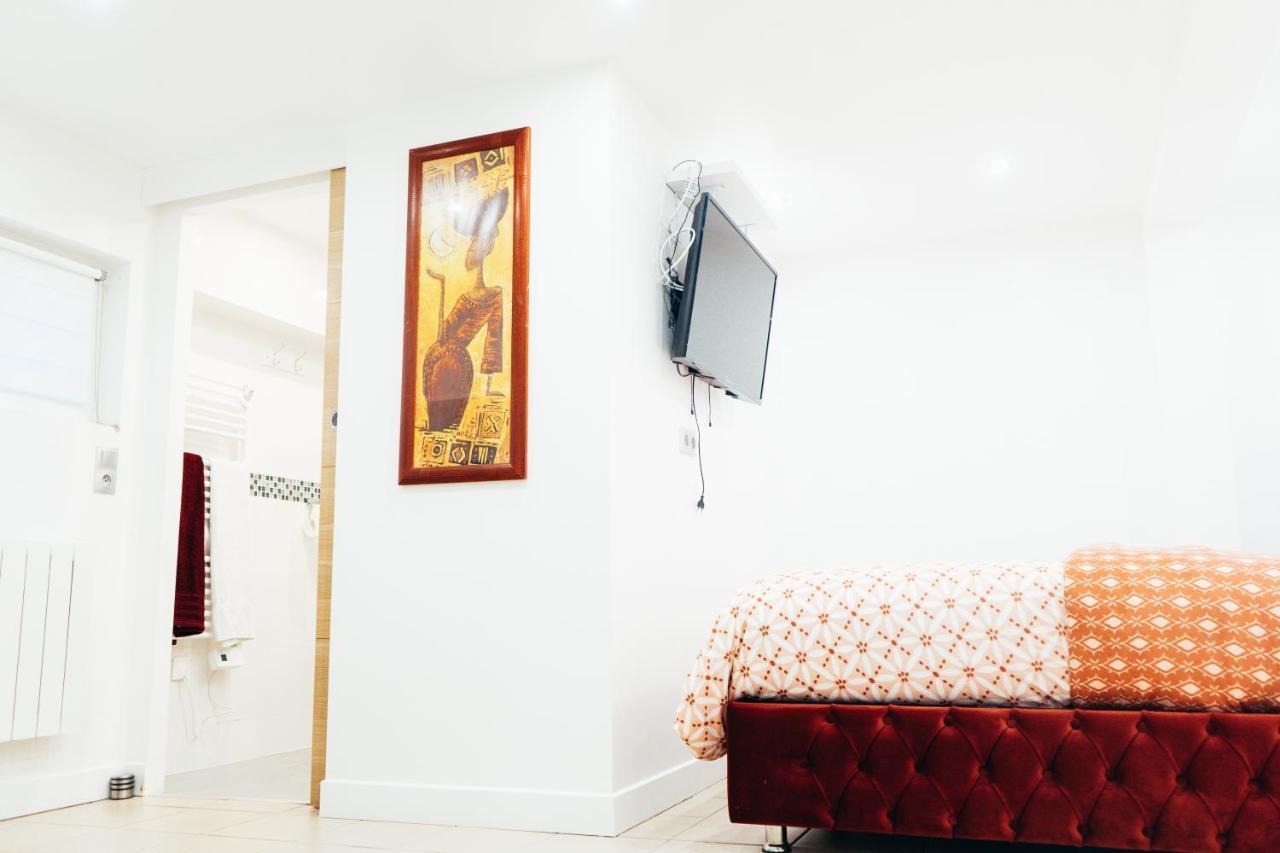 Kimia House Apartment Osny ภายนอก รูปภาพ