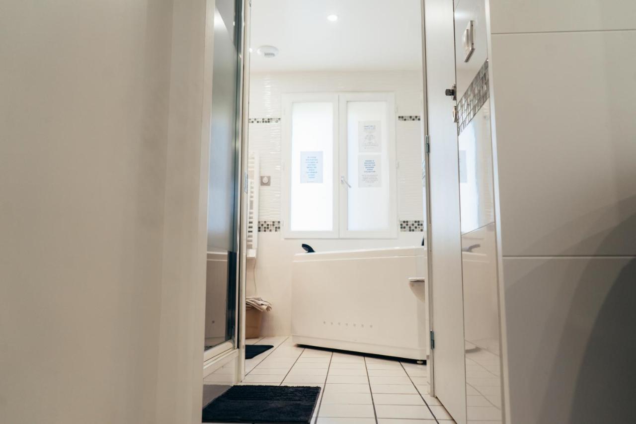Kimia House Apartment Osny ภายนอก รูปภาพ